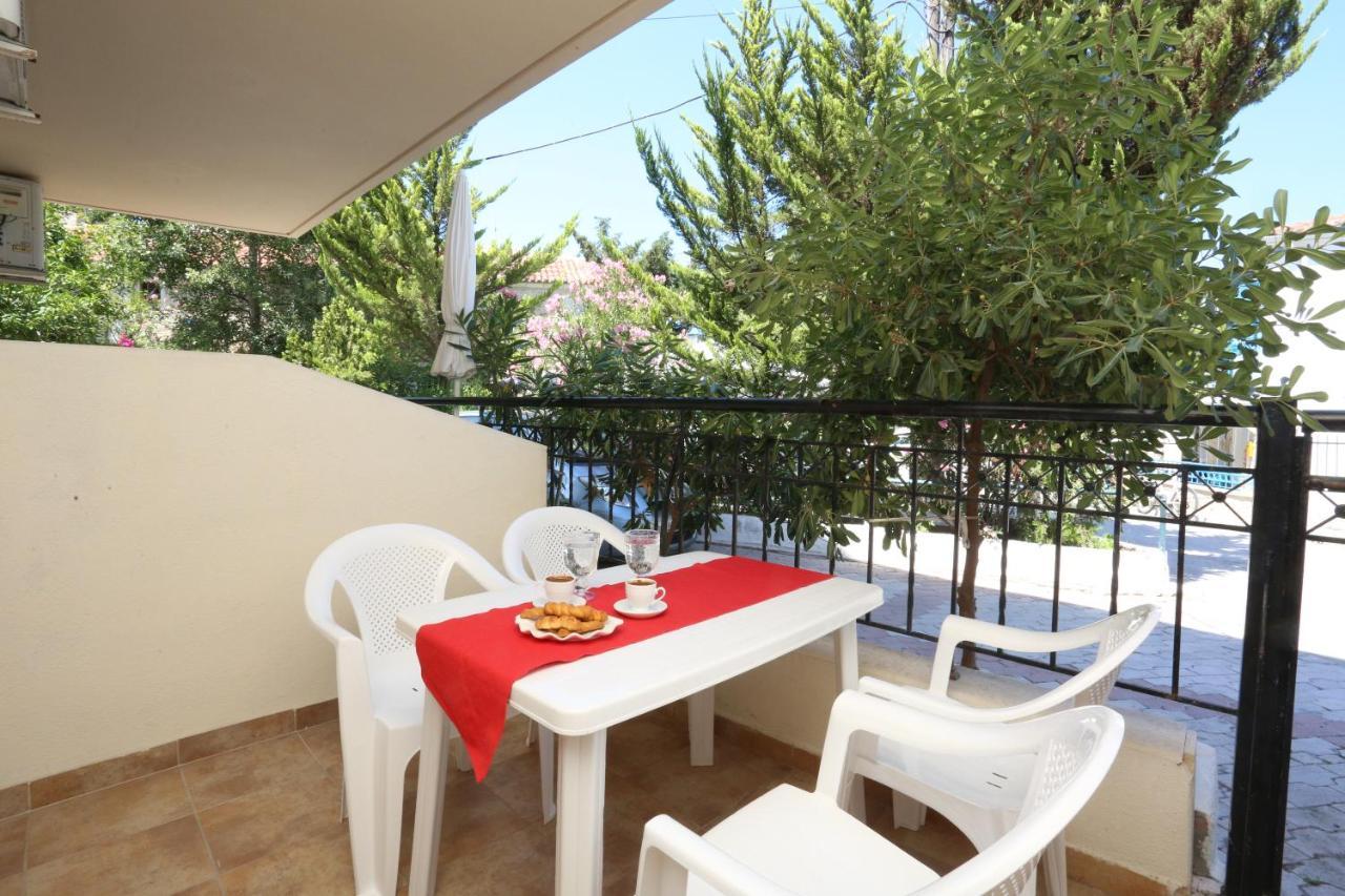 Palia Platia Apartments Pefkochori Exterior foto